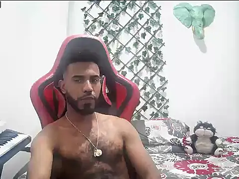 Snapshot of alberthot11 chatting on 12/05/25, 07:45 alberthot11 online show from 12/05/25, 07:45