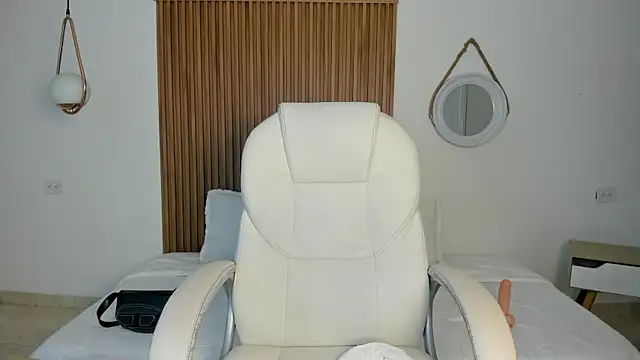 Alaska deluxe online show from 04/11/26, 07:50