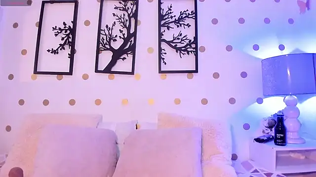 Violeth 00 online show from 02/04/26, 07:09