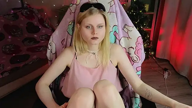 AnoraAmore online show from 01/15/26, 03:48