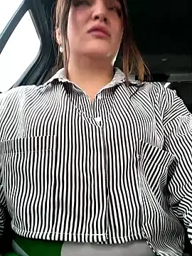 Juanita Rojas online show from 11/24/25, 04:29