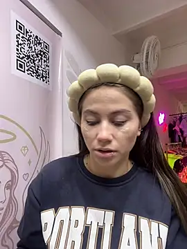 MiaWhiteBunny online show from 06/26/26, 06:03
