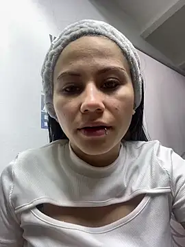 MiaWhiteBunny online show from 03/28/26, 10:33