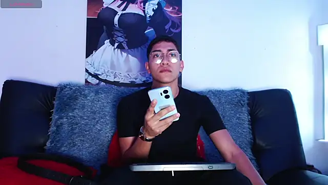 Snapshot of ATLASVANDRAKE chatting on 11/20/25, 08:20 ATLASVANDRAKE online show from 11/20/25, 08:20