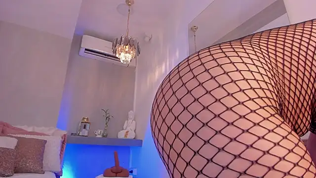 cleo johnson online show from 04/15/26, 04:18