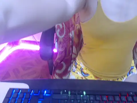 HotAsian Yazzi69 online show from 03/18/26, 03:57