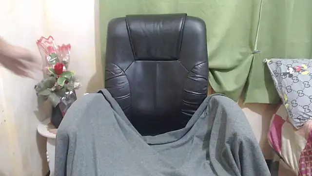 HotAsian Yazzi69 online show from 11/30/25, 04:41