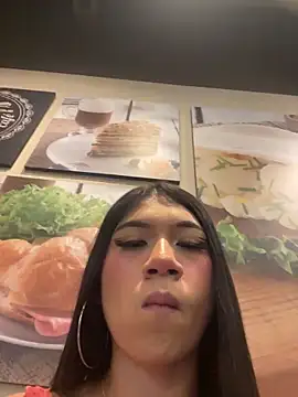 Celeste villanueva  online show from 12/16/25, 01:48