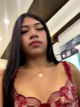 Celeste villanueva  online show from 12/18/25, 11:41