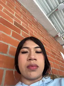 Celeste villanueva  online show from 12/22/25, 03:01