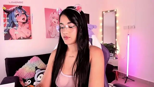 Ivycortes online show from 11/22/25, 09:02