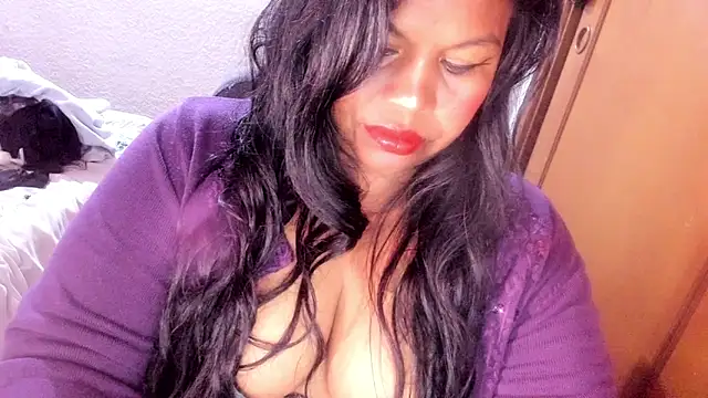 ebonycamelia online show from 05/16/26, 11:04