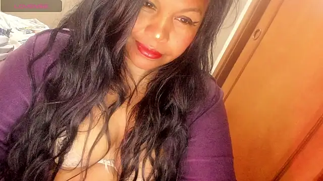 Snapshot of ebonycamelia chatting on 07/07/26, 09:51 ebonycamelia online show from 07/07/26, 09:51