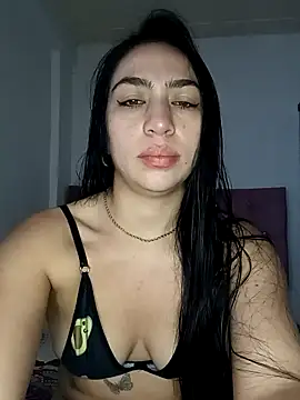 Snapshot of Kendalstormy chatting on 12/17/25, 08:58 Kendalstormy online show from 12/17/25, 08:58