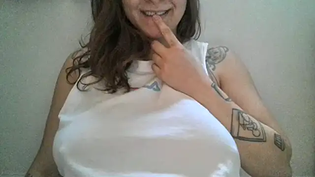 Snapshot of xxxluana chatting on 04/09/26, 06:14 xxxluana online show from 04/09/26, 06:14