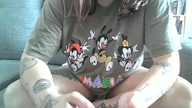 Snapshot of xxxluana chatting on 02/20/26, 05:15 xxxluana online show from 02/20/26, 05:15