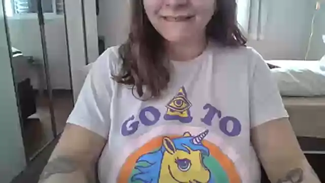 Snapshot of xxxluana chatting on 02/25/26, 01:11 xxxluana online show from 02/25/26, 01:11