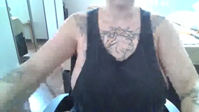 Snapshot of xxxluana chatting on 02/19/26, 02:36 xxxluana online show from 02/19/26, 02:36