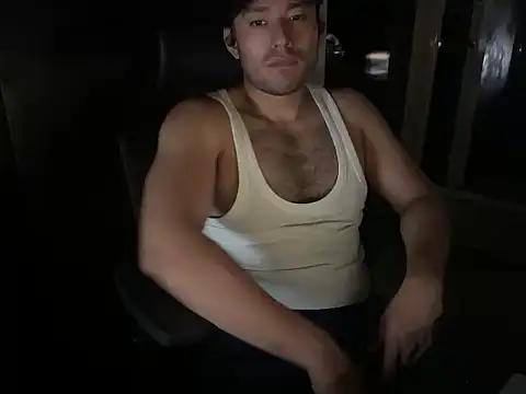 Snapshot of LatinGeek chatting on 11/19/25, 06:41 LatinGeek online show from 11/19/25, 06:41