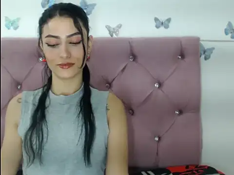 Isardrigue02 online show from 12/04/25, 06:12