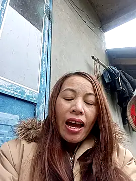 Snapshot of Stella-456 chatting on 11/19/25, 05:07 Stella-456 online show from 11/19/25, 05:07