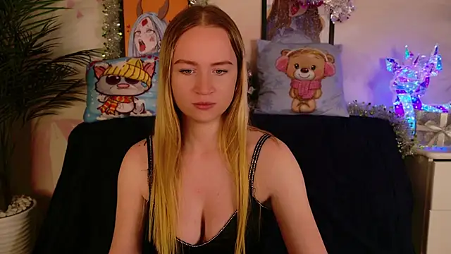 BigTitsLady- online show from 12/15/25, 10:26