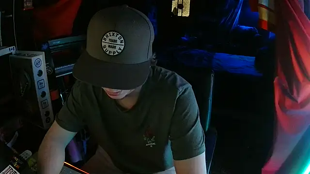 Bowerboi online show from 11/28/25, 01:06