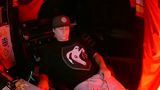 Bowerboi online show from 11/20/25, 06:47