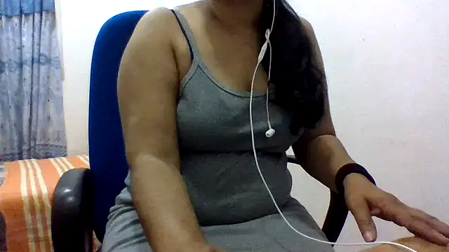 Snapshot of TricksySL chatting on 07/03/26, 02:34 TricksySL online show from 07/03/26, 02:34