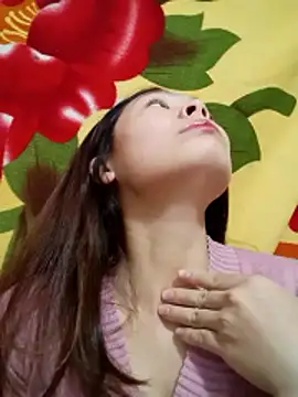 quynhquynh  online show from 01/10/26, 05:41