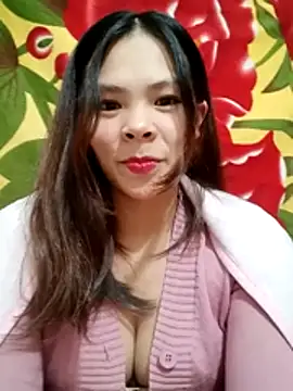 quynhquynh  online show from 01/15/26, 02:20