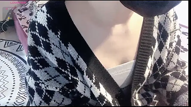 coco-jiang online show from 12/15/25, 05:13