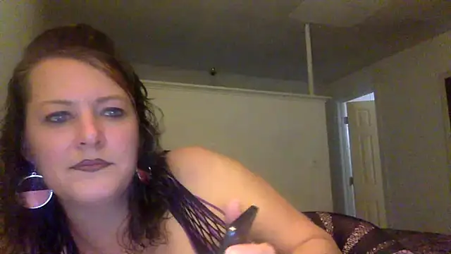 whitecream88 online show from 11/27/25, 03:40