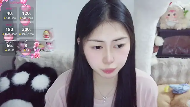 TuTu-077 online show from 04/22/26, 12:12