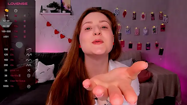 velvet cherry  online show from 03/07/26, 08:54