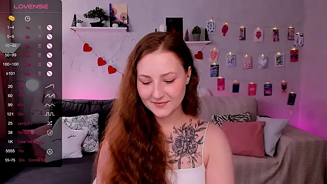 velvet cherry  online show from 03/28/26, 08:48