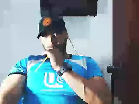 musclehetero online show from 12/16/25, 12:37