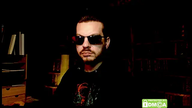 Snapshot of justshutupandwatch chatting on 12/15/25, 12:16 justshutupandwatch online show from 12/15/25, 12:16