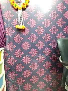 Cute Lucky online show from 12/21/25, 11:23