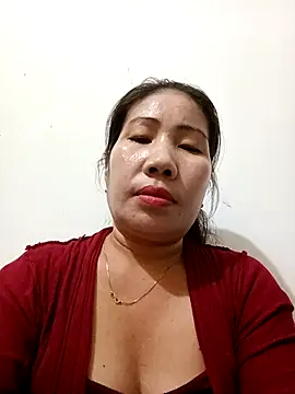 Snapshot of Reema_143 chatting on 12/05/25, 05:11 Reema 143 online show from 12/05/25, 05:11