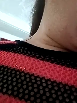 Snapshot of Reema_143 chatting on 02/17/26, 03:09 Reema 143 online show from 02/17/26, 03:09