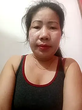 Snapshot of Reema_143 chatting on 02/01/26, 01:04 Reema 143 online show from 02/01/26, 01:04