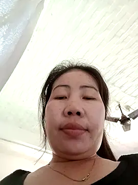 Snapshot of Reema_143 chatting on 03/02/26, 04:24 Reema 143 online show from 03/02/26, 04:24