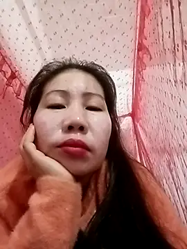 Snapshot of Reema_143 chatting on 01/19/26, 01:09 Reema 143 online show from 01/19/26, 01:09