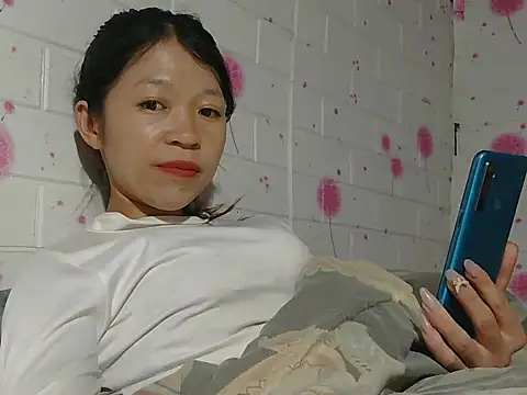 Kim mon online show from 11/24/25, 11:54