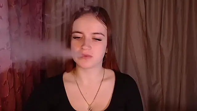 Snapshot of Illa_May chatting on 12/05/25, 06:45 Illa May online show from 12/05/25, 06:45