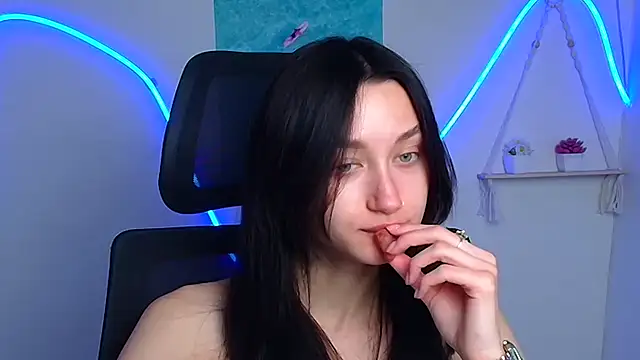 Snapshot of Stella_XO chatting on 04/28/26, 11:14 Stella XO online show from 04/28/26, 11:14