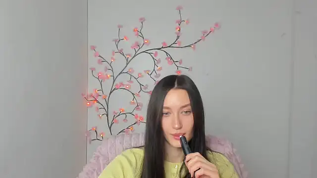 Stella XO online show from 03/25/26, 06:24