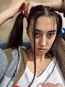 Snapshot of Virggin_Squirt chatting on 11/26/25, 04:29 Virggin Squirt online show from 11/26/25, 04:29