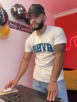 Mike savage3 online show from 02/17/26, 12:24